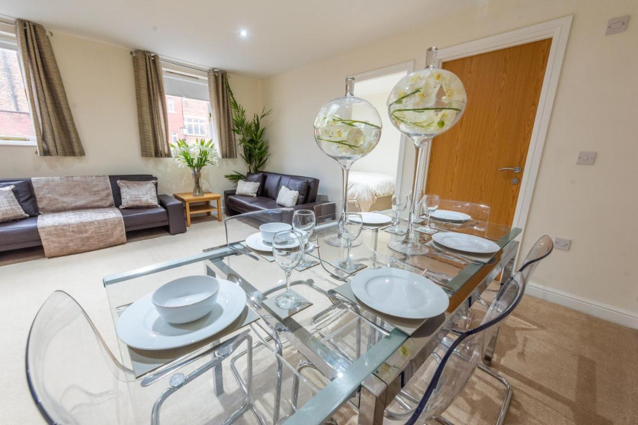 Courtyard Mews Apartamento Wakefield Exterior foto